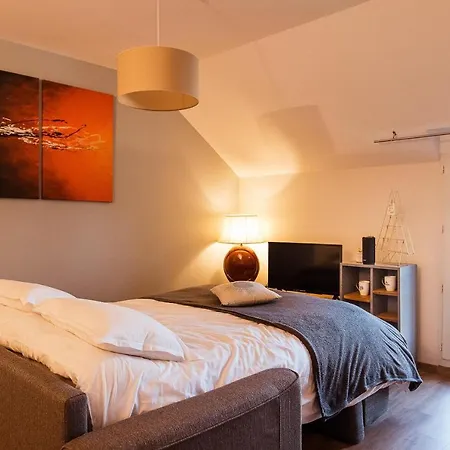 Apartment Confortable, Parking Et Jardin *
