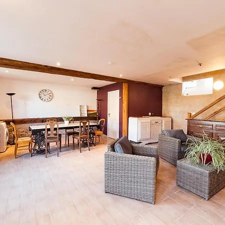 Confortable, Parking Et Jardin Apartment *
