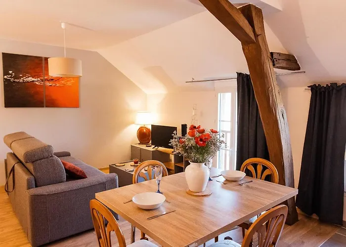 Confortable, Parking Et Jardin Lägenhet Buchères